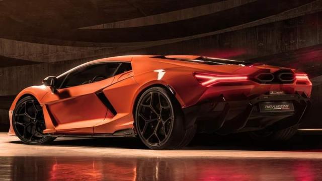 Lamborghini Revuelto posteriore