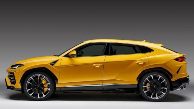 Lamborghini Urus profilo
