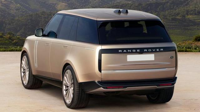 Land Rover Nuovo Range Rover tre quarti posteriore