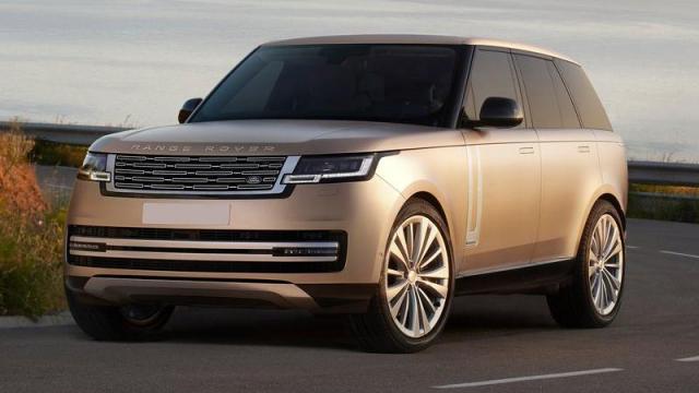 Land Rover Nuovo Range Rover tre quarti anteriore