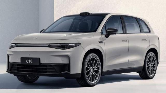 Leapmotor C10 anteriore