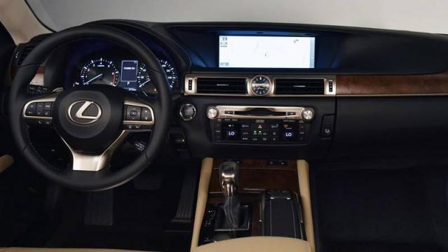 Lexus GS Hybrid interni