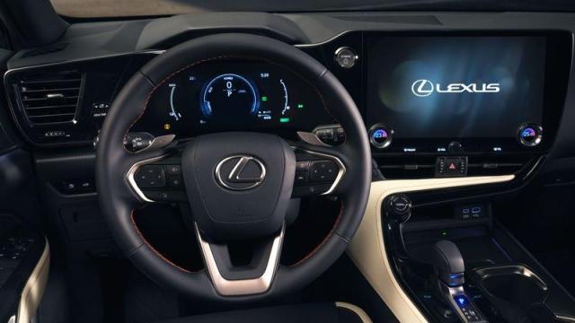 Lexus NX interni