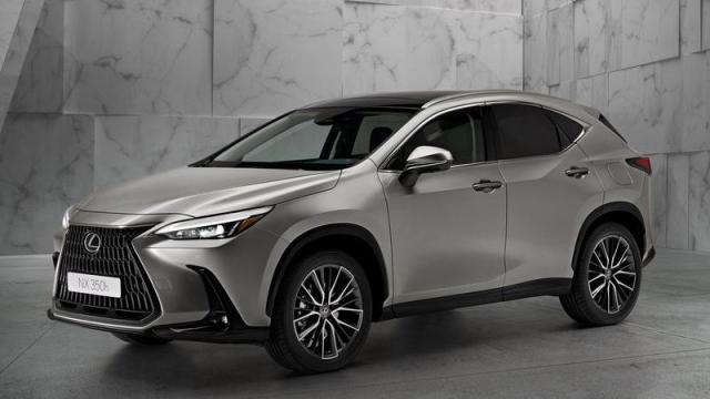 Lexus NX immagine