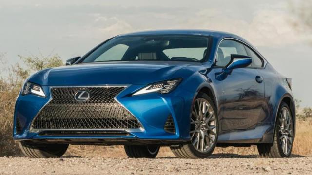 Lexus RC Hybrid ambiente