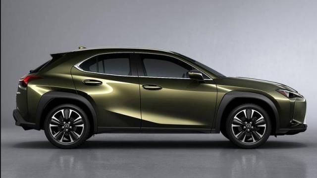 Lexus Nuovo UX immagine profilo