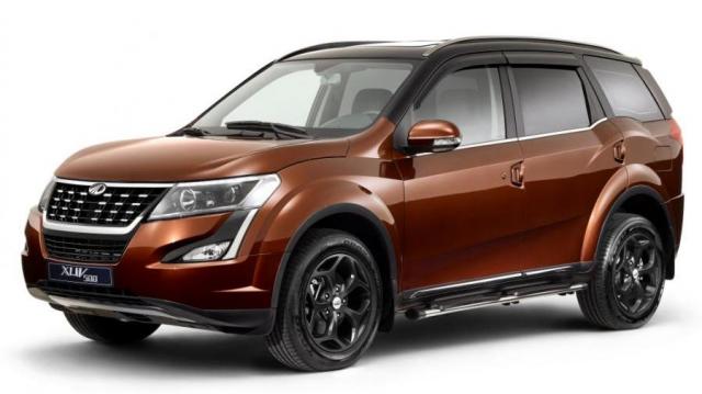 Mahindra XUV500 lato sinistro