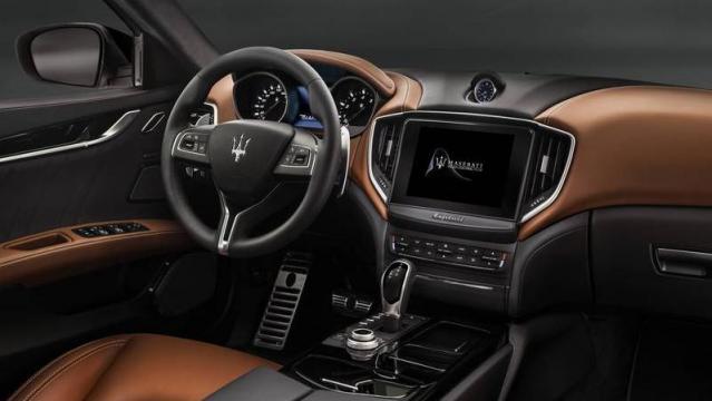 Maserati Nuova Ghibli volante