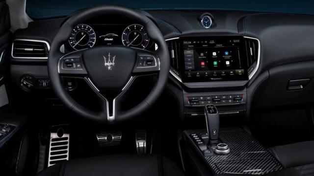 Maserati Nuova Ghibli Hybrid interni