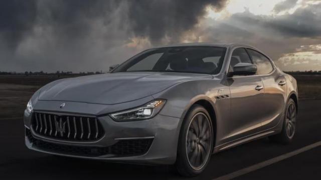 Maserati Ghibli Hybrid strada