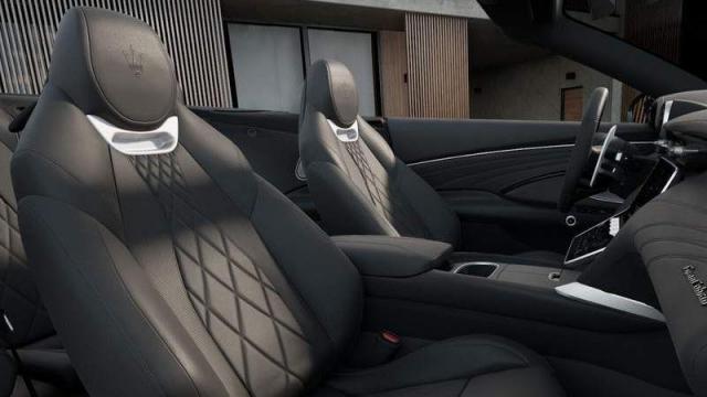 Maserati GranCabrio 1