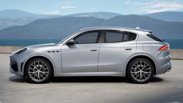 Maserati Grecale profilo
