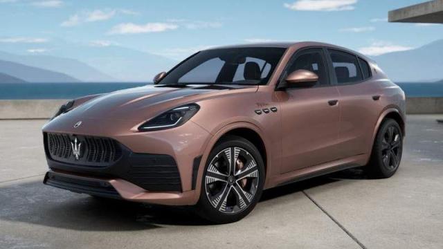 Maserati Grecale Folgore anteriore