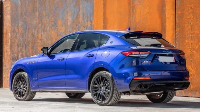 Maserati Nuovo Levante tre quarti posteriore