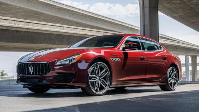 Maserati Quattroporte strada