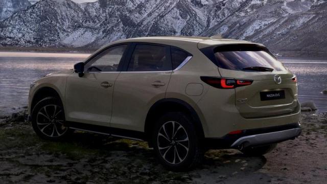 Mazda CX-5 profilo 1