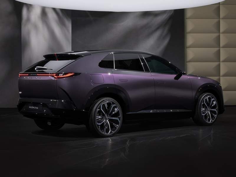 Mazda CX-6e posteriore