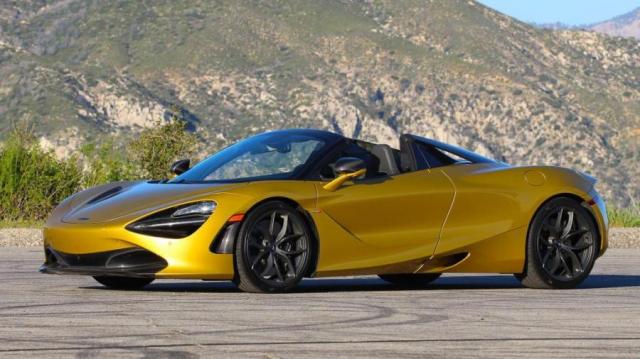 McLaren 720S Spider ambiente