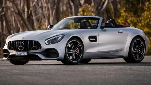 Mercedes-Benz AMG GT Roadster scoperta