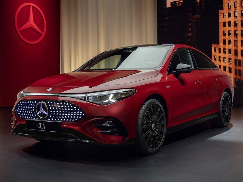 Mercedes-Benz CLA Coup&eacute; EQ anteriore