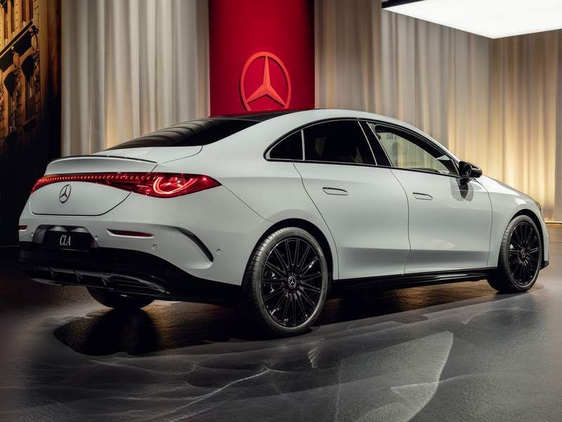 Mercedes-Benz CLA Hybrid posteriore