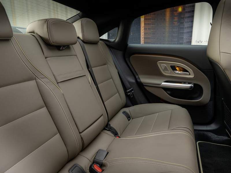 Mercedes-Benz CLA Hybrid 1