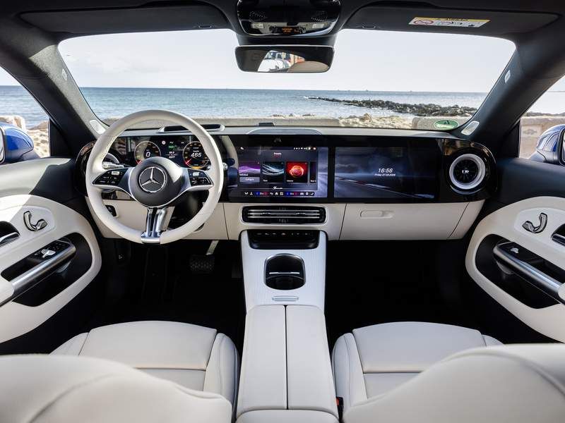 Mercedes-Benz CLA Shooting Brake Hybrid