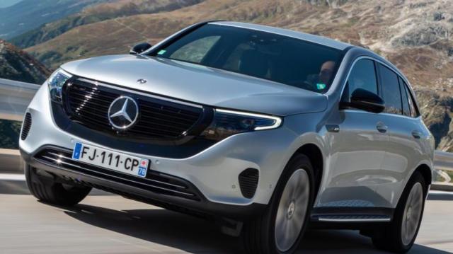 Mercedes EQC movimento