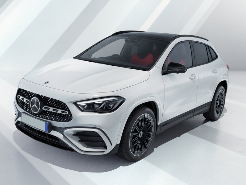 Mercedes-Benz GLA anteriore