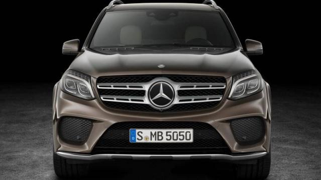 Mercedes-Benz GLS anteriore