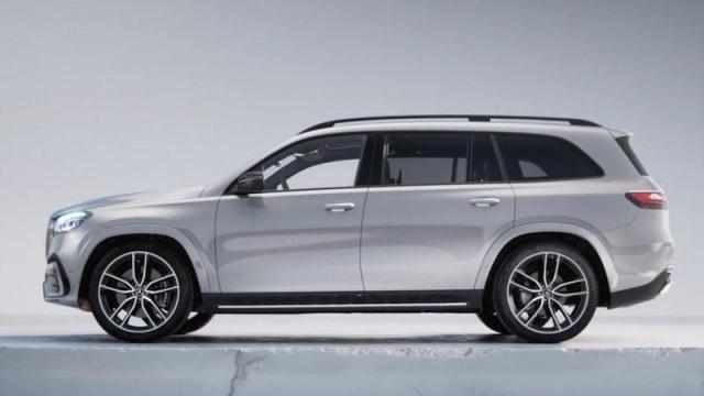 Mercedes-Benz GLS profilo