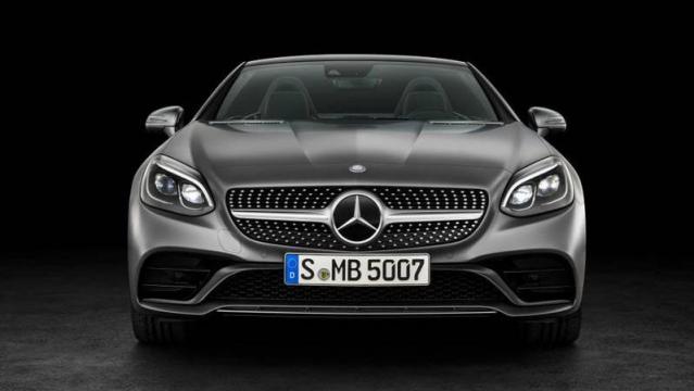 Mercedes-Benz SLC anteriore