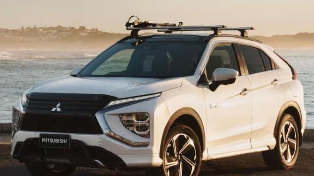 Mitsubishi Eclipse Cross PHEV bianca