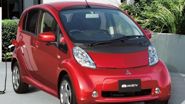 Mitsubishi i-MiEV tre quarti anteriore