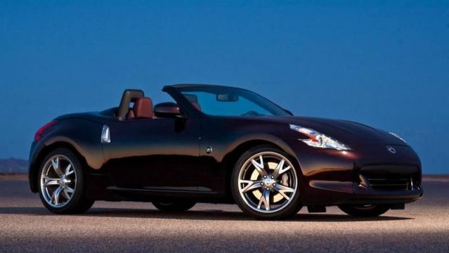 Nissan 370Z Roadster 5