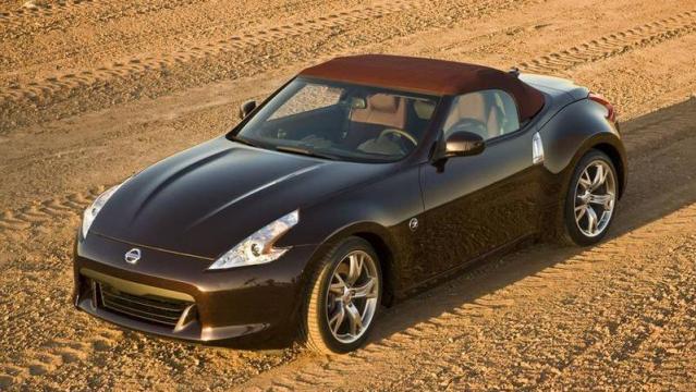 Nissan 370Z Roadster 2