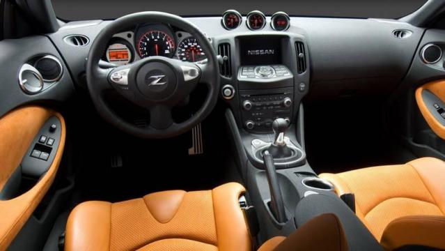 Nissan 370Z 3