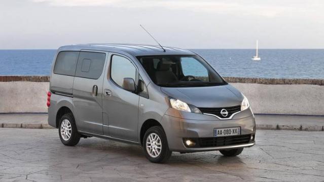 Nissan Evalia 2