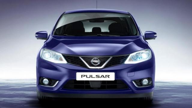 Nissan Pulsar anteriore