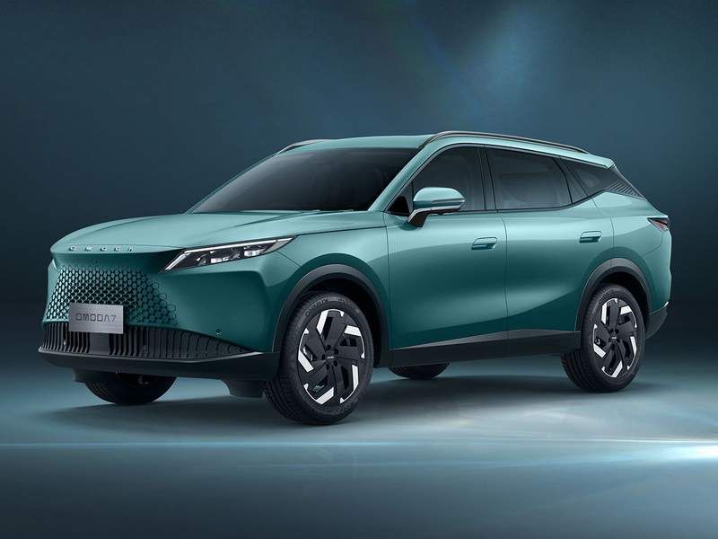 Omoda 7 SHS-P anteriore