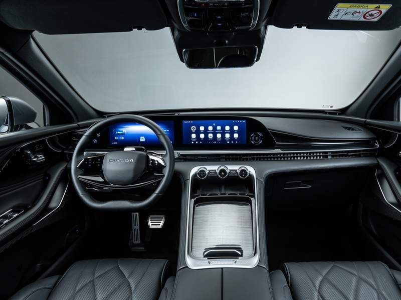 Omoda 9 Super Hybrid