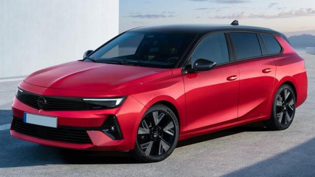 Opel Astra Electric Sports Tourer anteriore