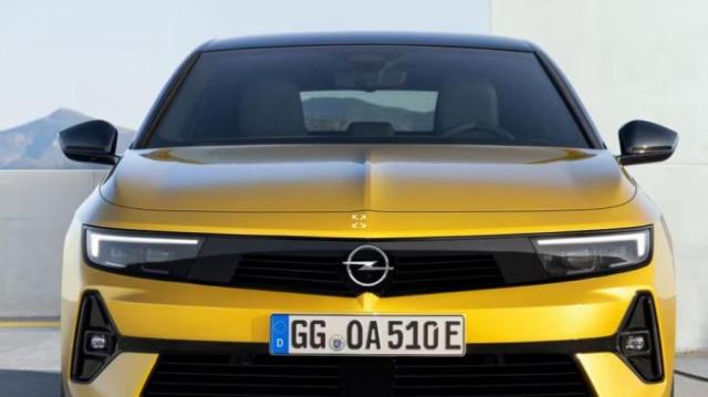 Opel Astra Plug-in Hybrid statica