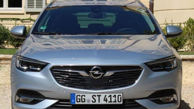 Opel Insignia Sports Tourer frontale