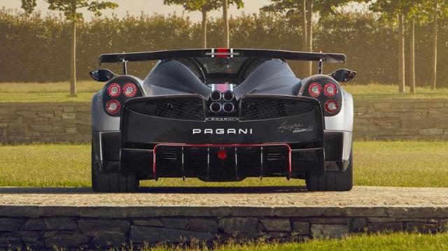 Pagani Huayra Roadster BC immagine posteriore