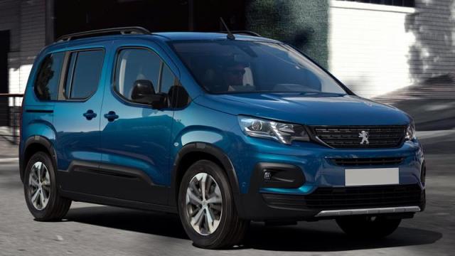 Peugeot e-Rifter tre quarti anteriore 1