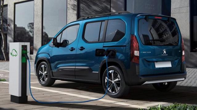 Peugeot e-Rifter profilo 1