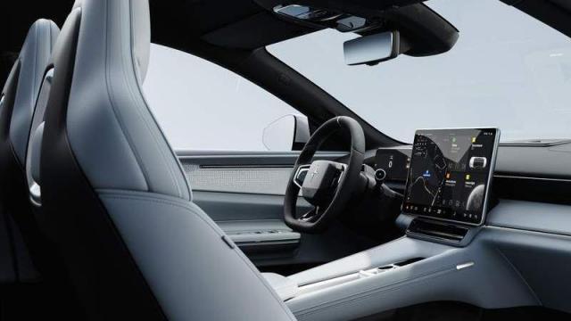 Polestar 4 1