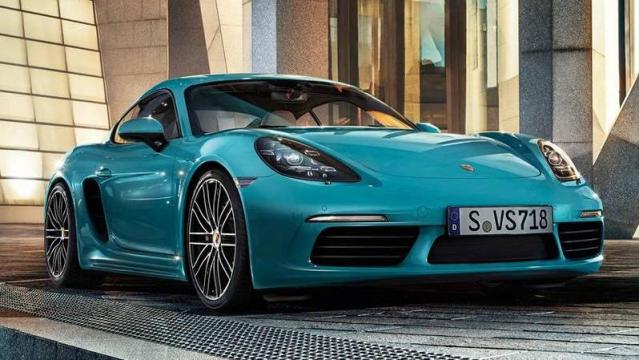 Porsche 718 Cayman anteriore