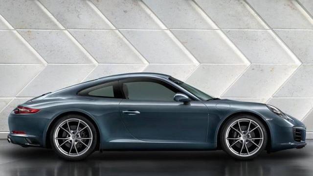 Porsche 911 Coupé profilo